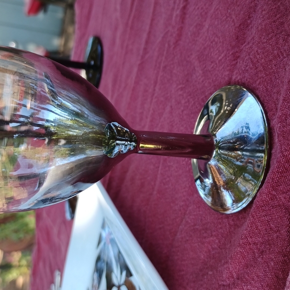 Two clear to Silver Fade small wine glasses - Picture 3 of 6